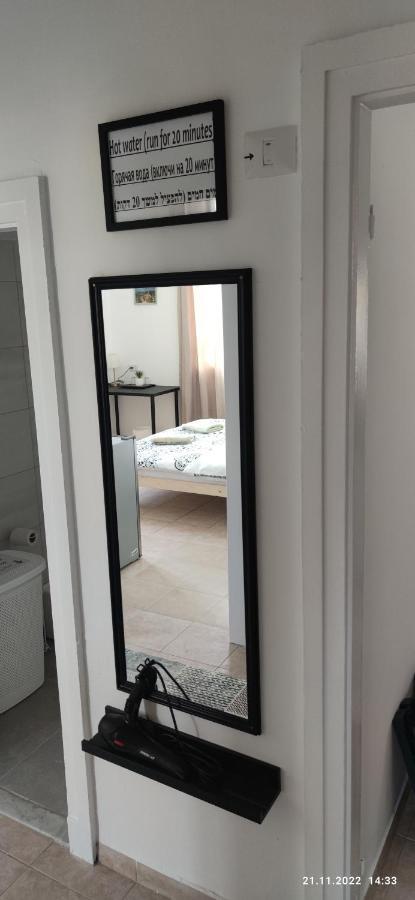 Guesthouse Comfy - Separate Rooms In The Apartment For A Relaxing Holiday Haifa Exterior foto